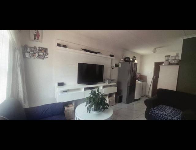 2 BEDROOM HOUSE FOR SALE IN SKY CITY